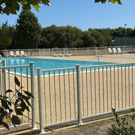 Сasa de vacaciones Maison 2 Au Calme Avec Piscine, Proche Plages Et Commerces - Fr-1-197-484 *
