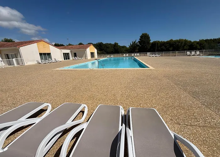 בית נופש Maison 2 Au Calme Avec Piscine, Proche Plages Et Commerces - Fr-1-197-484 Saint-Hilaire-de-Talmont